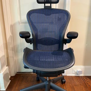 Herman Miller Aeron Office Chair Size B Fully Loaded Version With Headrest