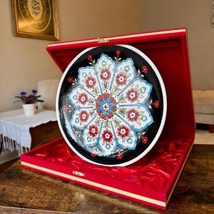 Hand-Painted Turkish Ceramic Plate – 12 Inch Iznik Star Motif, Geometric Wall Decor (Gift Box)