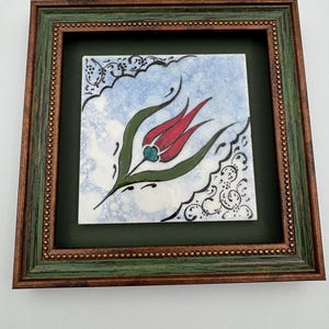 Hand-Painted Iznik Tulip Ceramic Tile – Framed Ottoman Wall Art (6.2 Inch) image 3