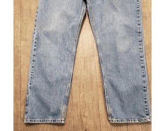 Calça jeans Wrangler Relaxed Straight Fit 100% algodão masculina, tamanho 36 x 32.