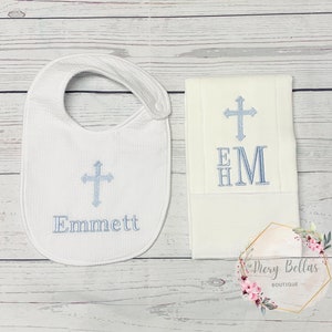 Baptismal Bib, Christening Keepsake gift, Bib with cross , Godparents gift, white seersucker bib, custom name, dedication day, baptism gift