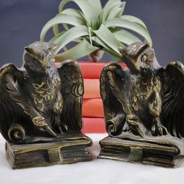 RESERVED // 1920s Armor Bronze-Clad Owl Bookends, John Ruhl, Symbol of Learning and Knowledge