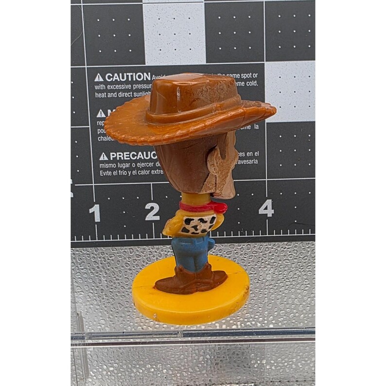 Disney Toy Story WOODY Bobblehead mini pvc-figuurtje gele basis zeldzaam cowboyspeelgoed afbeelding 2
