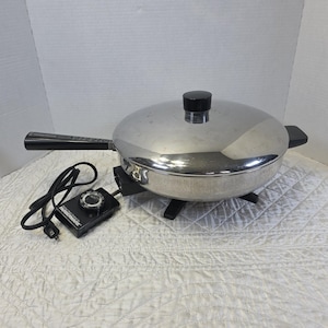 Vintage Farberware 12" Electric Skillet Fry Pan Skillet B3000 Stainless Steel
