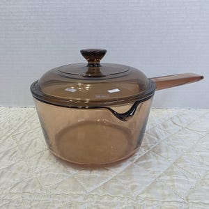 Vintage Pyrex Corning Vision Ware Amber 1L Glass Cooking Pot Spout with Lid USA