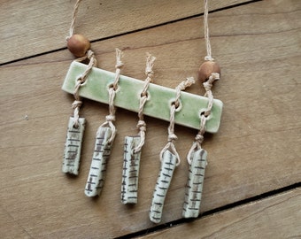 Dangly ceramic necklace