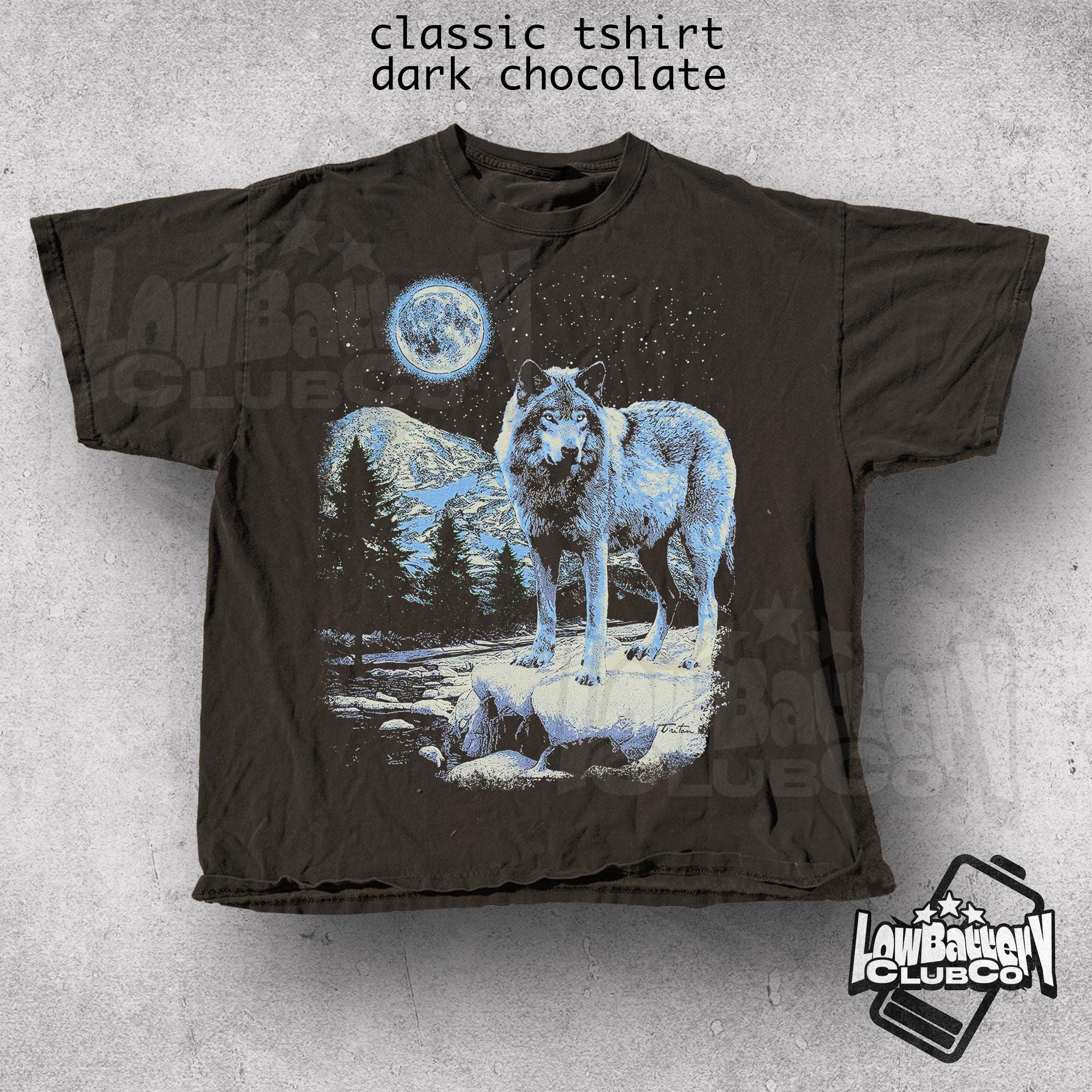Vintage Wolf Shirt, 90s Grunge Animal Graphic Tee, Retro Howling Wolf T ...