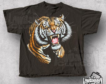 Y2K Tiger Shirt, Vintage 2000s Style Tiger Graphic Tee, Comfort Colors Retro T-Shirt, Grunge Streetwear Tee, Trendy Animal Print Shirt