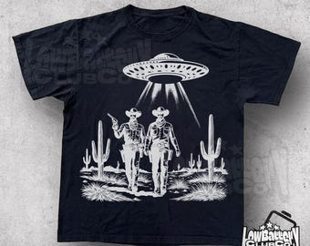 Cowboy T-Shirt, Vintage Western Sci-Fi Grafik T-Shirt, Space Rodeo Comfort Colors Shirt, Weirdcore Streetwear Top