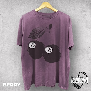 8 Ball Cherry Graphic Tee, Retro Vintage Style Shirt, Old School Streetwear T-Shirt, Fun Nostalgic Design