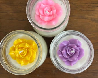 Handgegossene Duftkerze Rose im Schraubglas