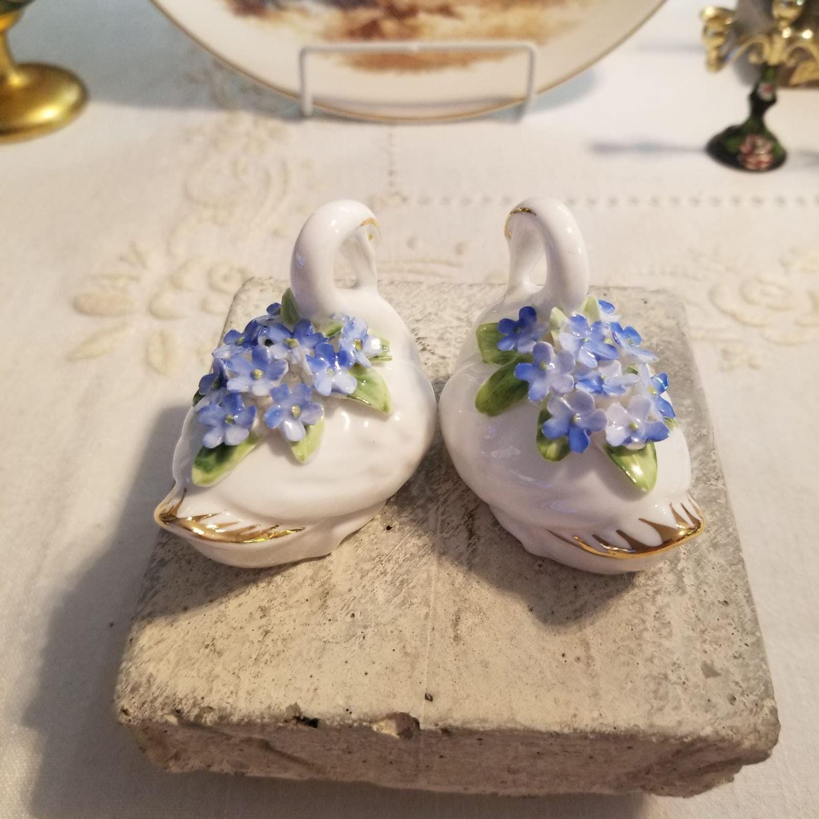 Bone China Swan - Etsy Canada