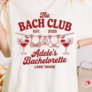 Maglietta THE BACH CLUB, Maglietta per addio al nubilato in spiaggia, Maglietta per weekend da sposa, Maglietta per gita al lago, Maglietta per festa in bikini e Martini, Maglietta personalizzata per sposa