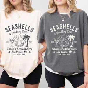 Muscheln und Hochzeitsglocken Shirt, Küsten Junggesellinnenabschied T-Shirt, Strand Braut Shirt, Bach Wochenende Tops, Nautisches Brautparty Geschenk