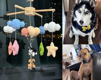Aangepaste baby mobiel, aangepaste gehaakte hond, puppy mobiel, decoratie kinderkamer, wieg mobiel, babyshower cadeau, cadeau pasgeborene, kerstcadeaus