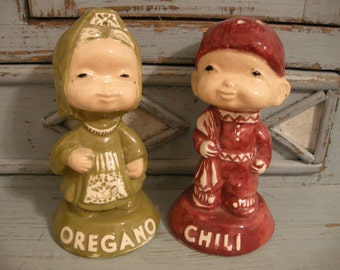 Cute  Vintage  Chili and Oregano Shakers