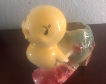 Adorable Vintage Shawnee Chick with Egg Planter