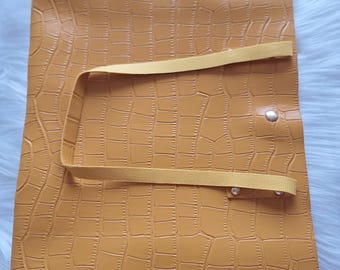 Large shoulder tote handbag