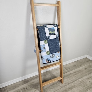 Cherry Quilt Ladder
