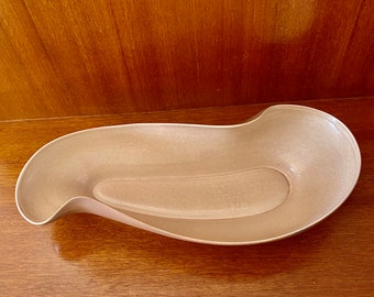 Roselane B14 Curved Dish or Planter in Cocoa