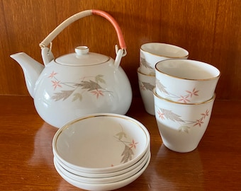 Noritake Tea Set Leaves and Flowers Circa 1955