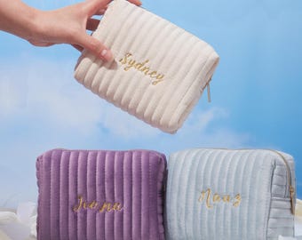 カスタム刺繍入りメイクアップバッグ、パーソナライズされたトラベルベルベットコスメティックバッグ、ブライズメイドギフト、最高のお母さん、母の日ギフト