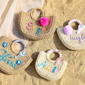 Custom Straw Beach Bag,Personalized Straw Bridesmaid Handbag,Bachelorette Party Gift Bag, Bridesmaid Handheld Gift Basket,Bridal Shower Bag