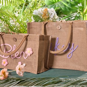 Customized Burlap Bag, Personalized Bridesmaid Bag, Monogram Jute Bag, Beach Tote Bag With Name, Bachelorette Party Bag, Wedding Gift Bag