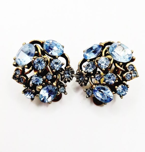 Vintage 1950s HOLLYCRAFT Blue Rhinestone Clip On … - image 1