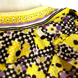 1960s Dress, Vintage Shirtwaist with Pussy Bow, Bright Yellow Flowers Checkerboard, Size Small image 6