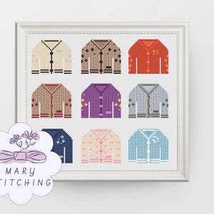 Op de afbeelding: Een ingelijst kruissteekpatroon met negen kleurrijke vestontwerpen. De vesten zijn in verschillende kleuren, waaronder crème, bruin, oranje, paars en blauw. De afbeelding bevat de tekst "MARY STITCHING" in een bloemmotief.