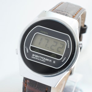 Original Veri Rare ELEKTRONIKA 5 LCD Digital watch Russian Quartz USSR