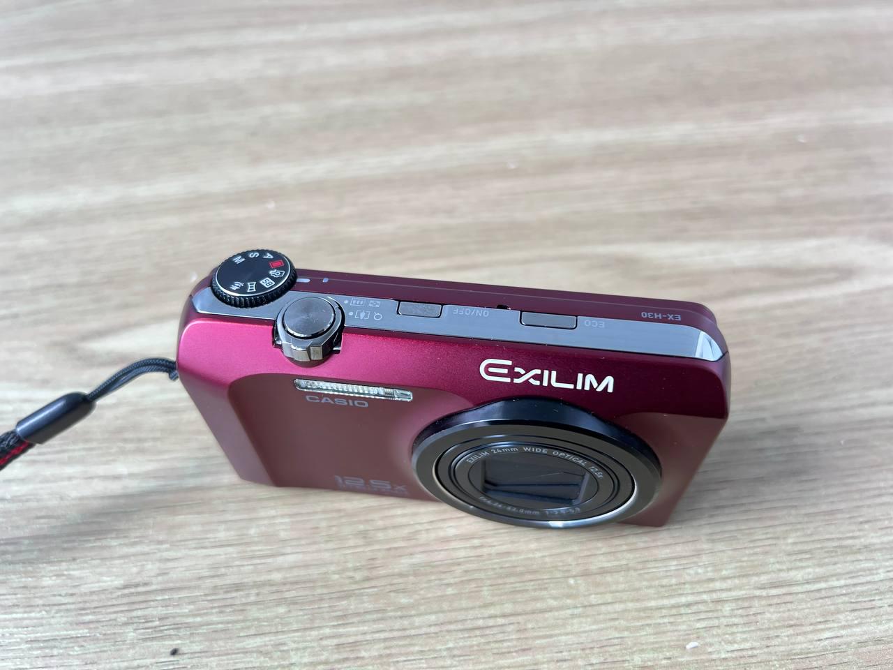 カシオ EXILIM EX-H30 16.1MP デジタル一眼レフカメラ HD 24mm 12.5倍 