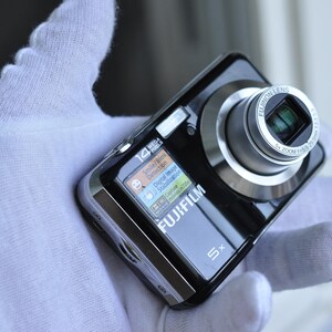 Fuji Finepix Ax300 Fujifilm 14 Megapixel Camera 5x Zoom FUJIFILM