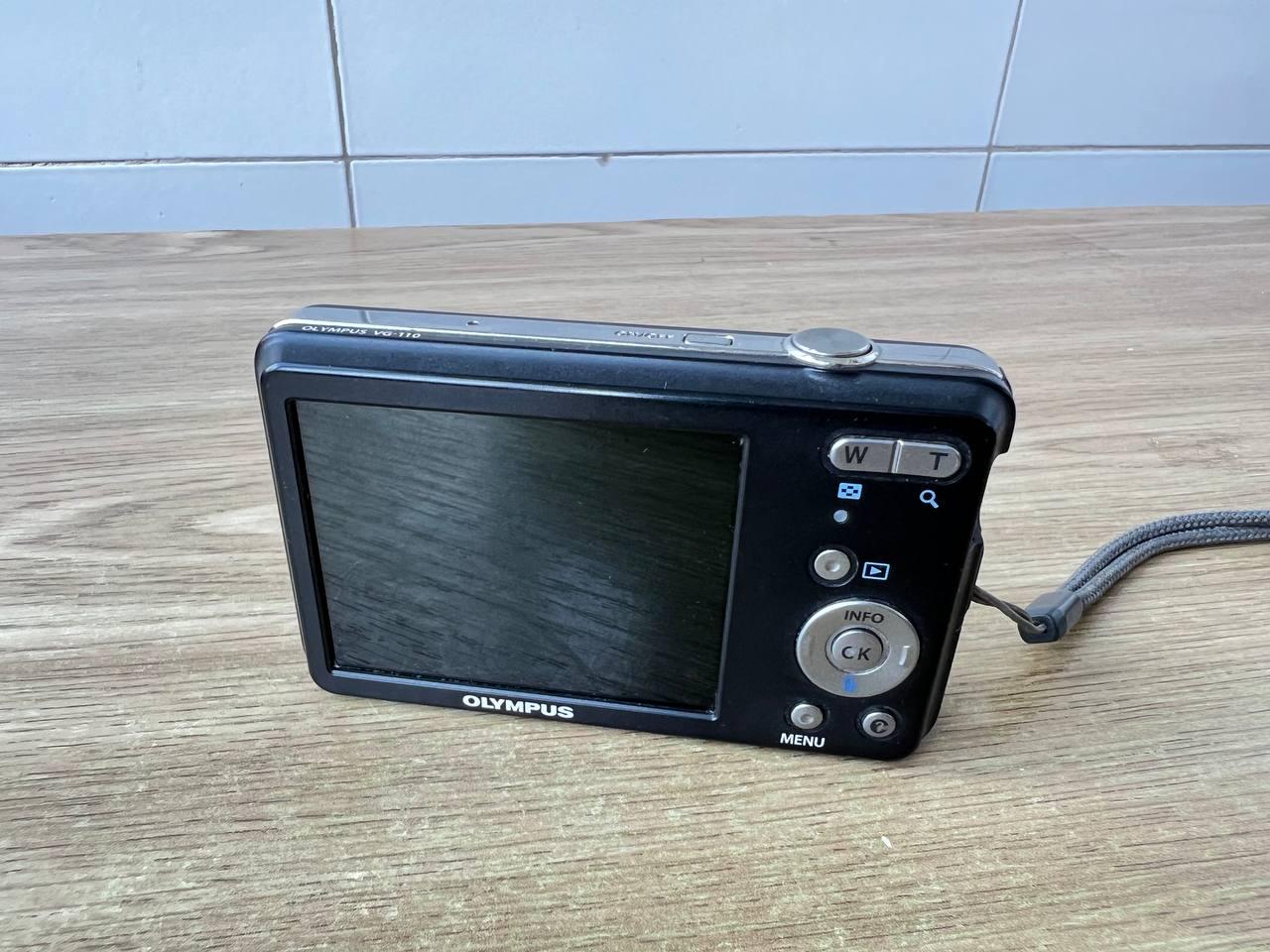 オリンパス VG-110 12.0 MP ブラック コンパクトデジタルカメラ 4倍