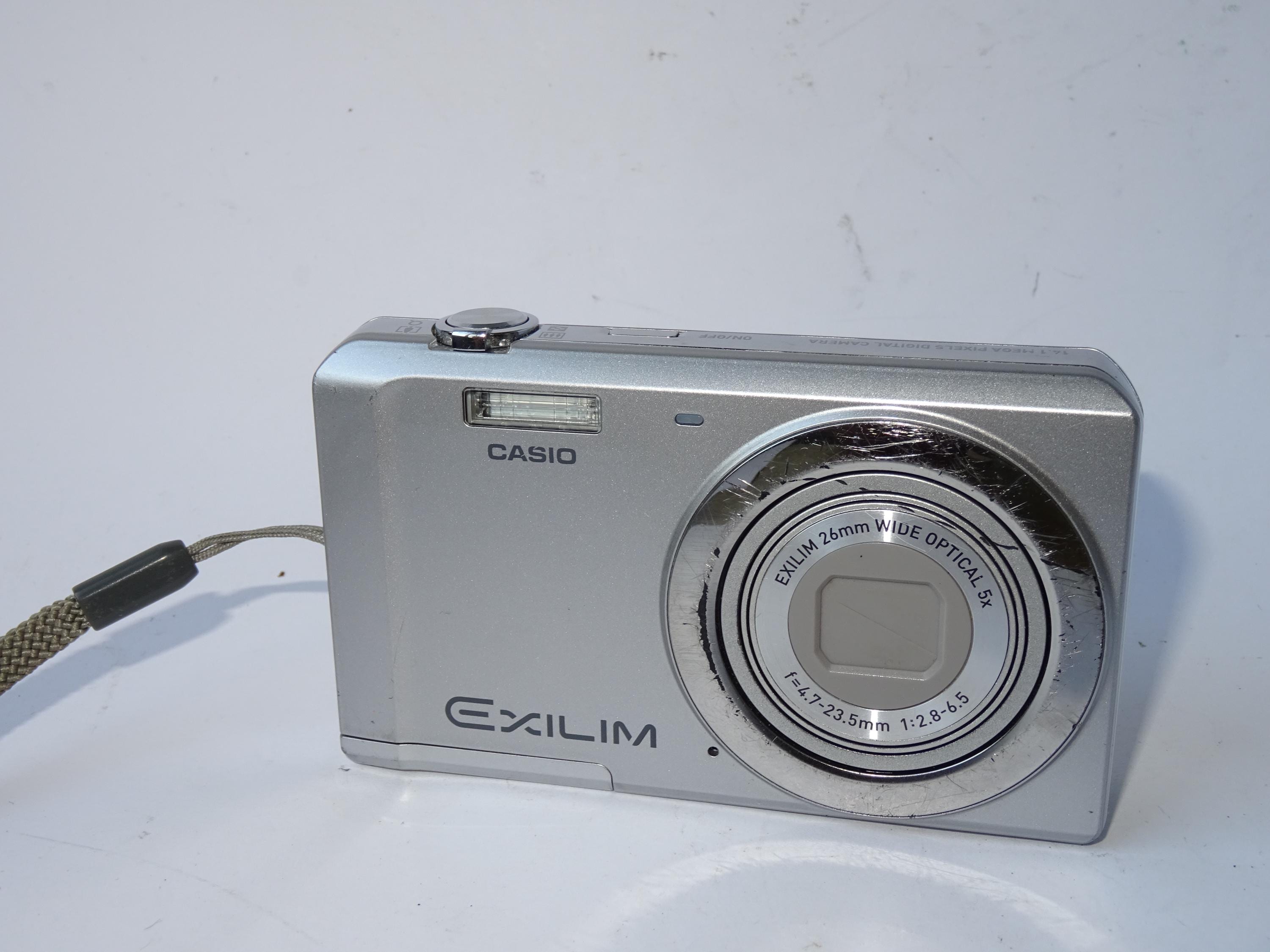 CASIO　EX-Z88 🔥Casio Exilim EX-Z88 Black 14.1MP digital compact camera