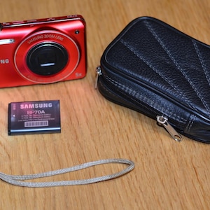 Digicam Samsung ST93 16.1MP RED digital compact camera