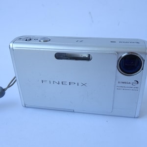 Fujifilm FinePix Z Series Z3 5.1MP Digital Camera - With Battery And Xd Card