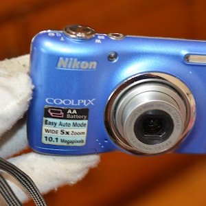 Nikon Digital Camera Coolpix L23 10.1MP Blue Tested 5x Wide Zoom