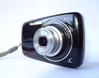 Panasonic LUMIX DMC-S1 12.1MP Digital Camera - Black With Charger