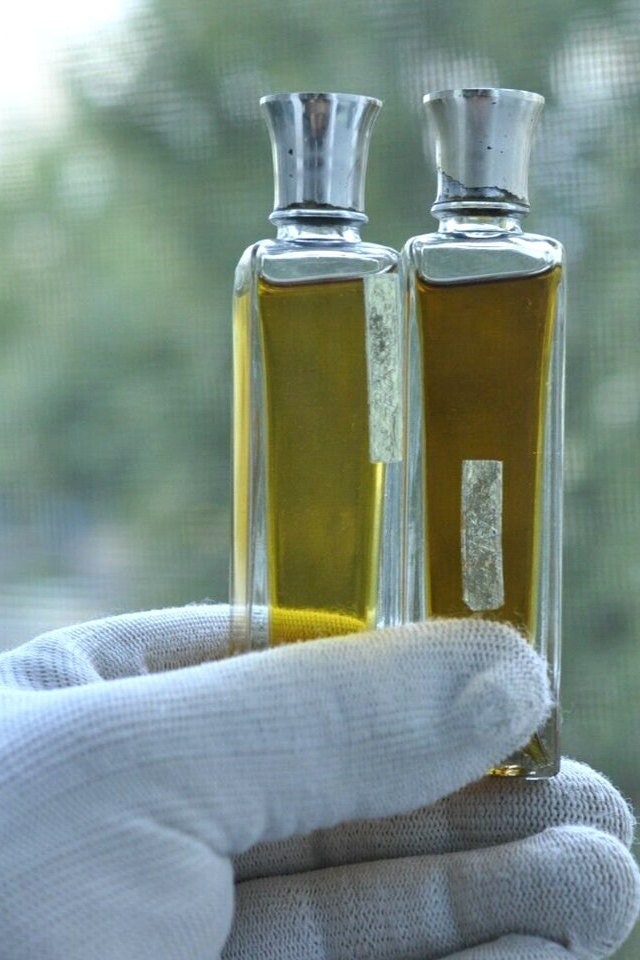 Dzintars perfume - Etsy 日本