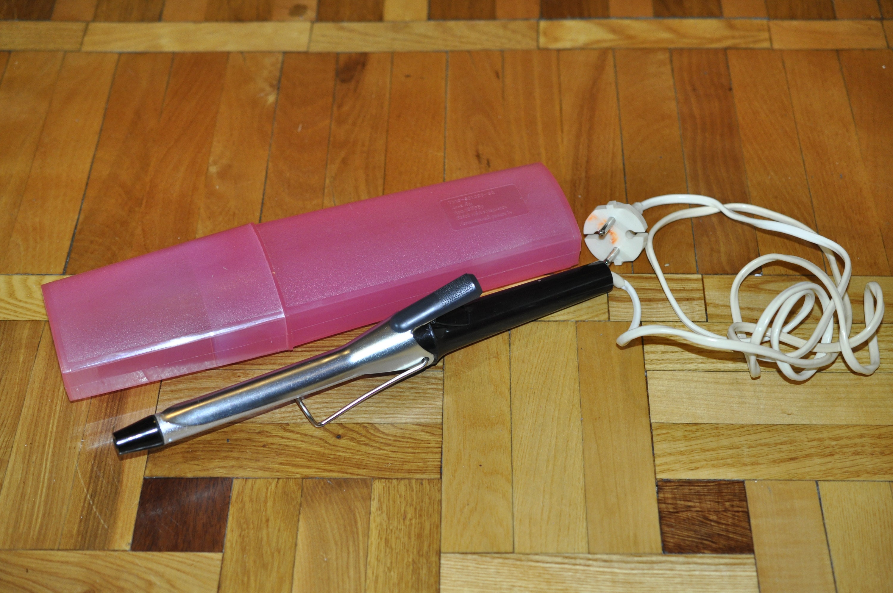 ヘアアイロン 電気アイロン 昭和レトロ 電気アイロン レトロの値段と