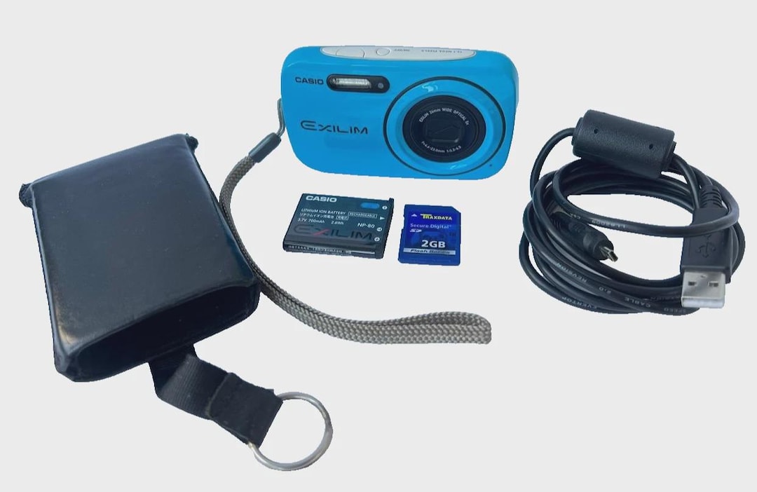 Casio EXILIM EX-Z32 16.1MP Digital Blue Camera SD Card - Tested