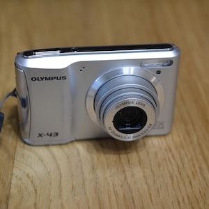 Olympus X-43 Digital Camera 5x Zoom 14MP Working
