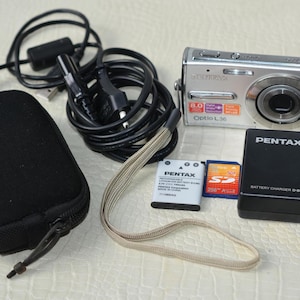 Pentax Optio L36 Digital Camera 8MP 3x Optical Zoom Works