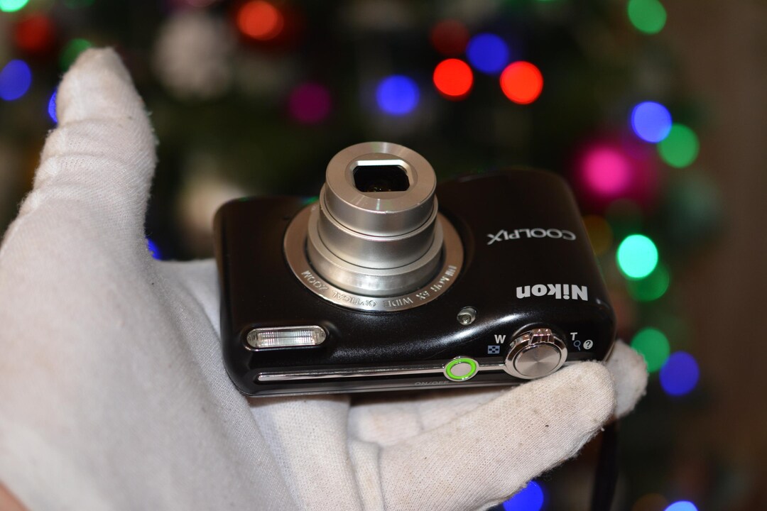 Nikon COOLPIX L27 16.1MP Digital Camera Black-tested Working