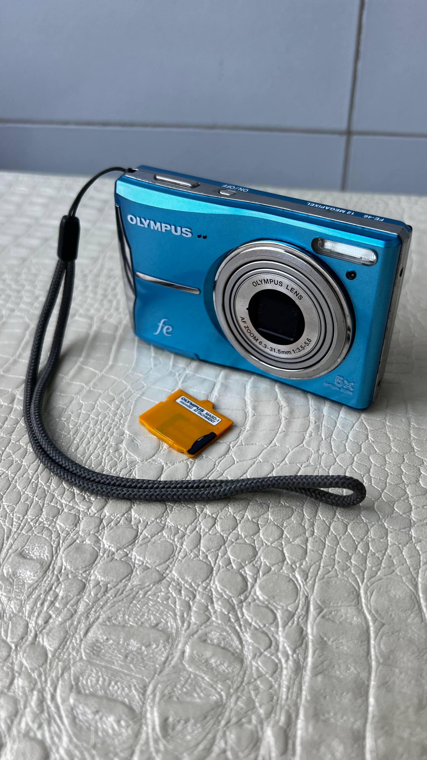 Olympus FE-46 Digital Camera 12MP Blue 5X Optical Zoom LCD Compact
