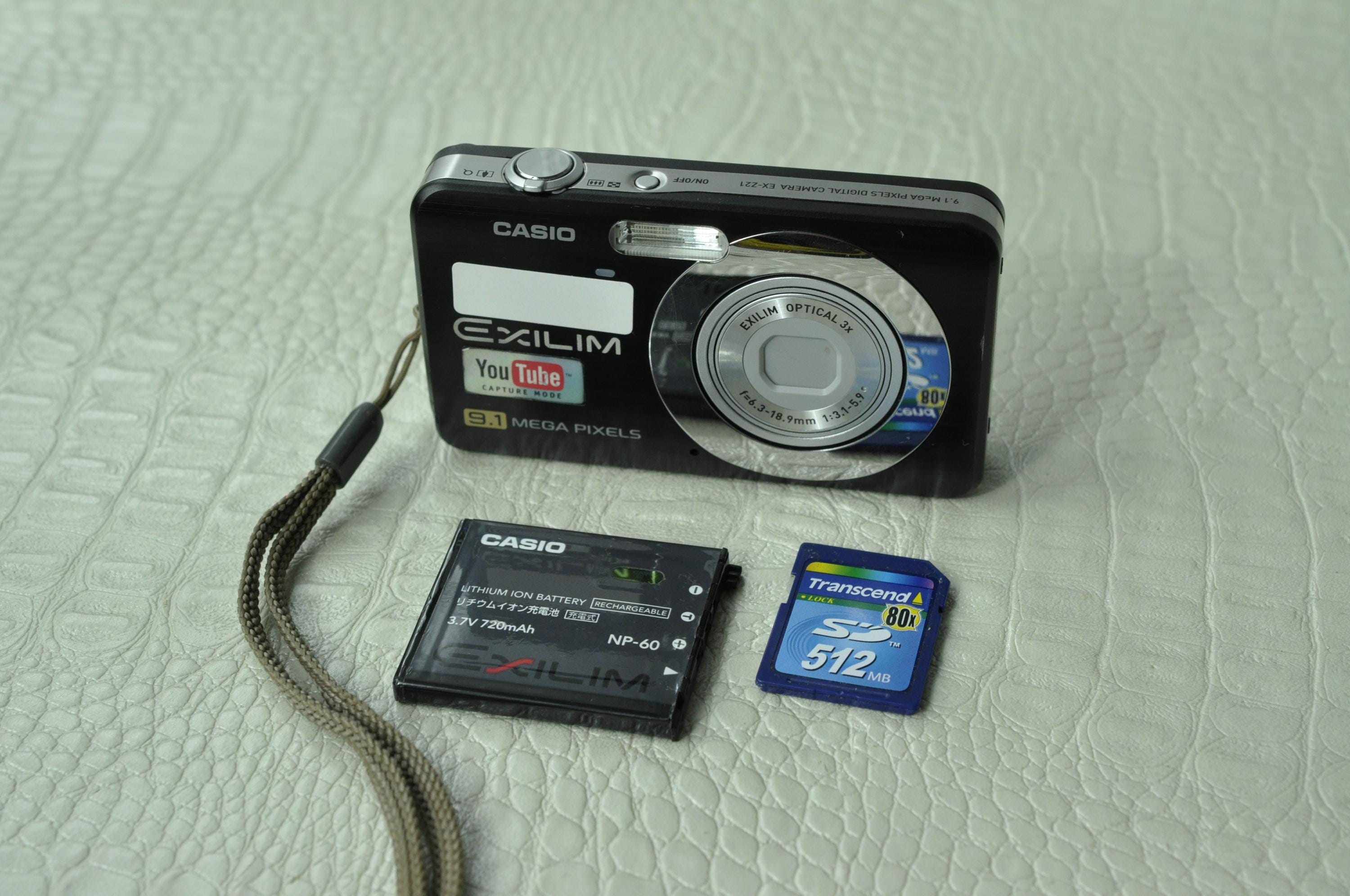 Casio Exilim EX-Z21 Digital Camera - 9.1 Mega Pixels + Casio Exilim EX-Z21 Digital Camera - 9.1 Mega Pixels +