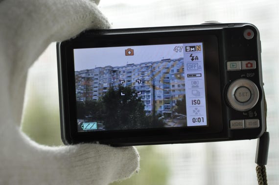 Casio Exilim EX-Z21 Digital Camera - 9.1 Mega Pixels +