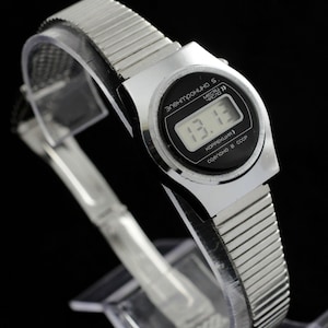 Rare Original ladies watch Women ELEKTRONIKA 5 LCD Digital Russian Quartz USSR